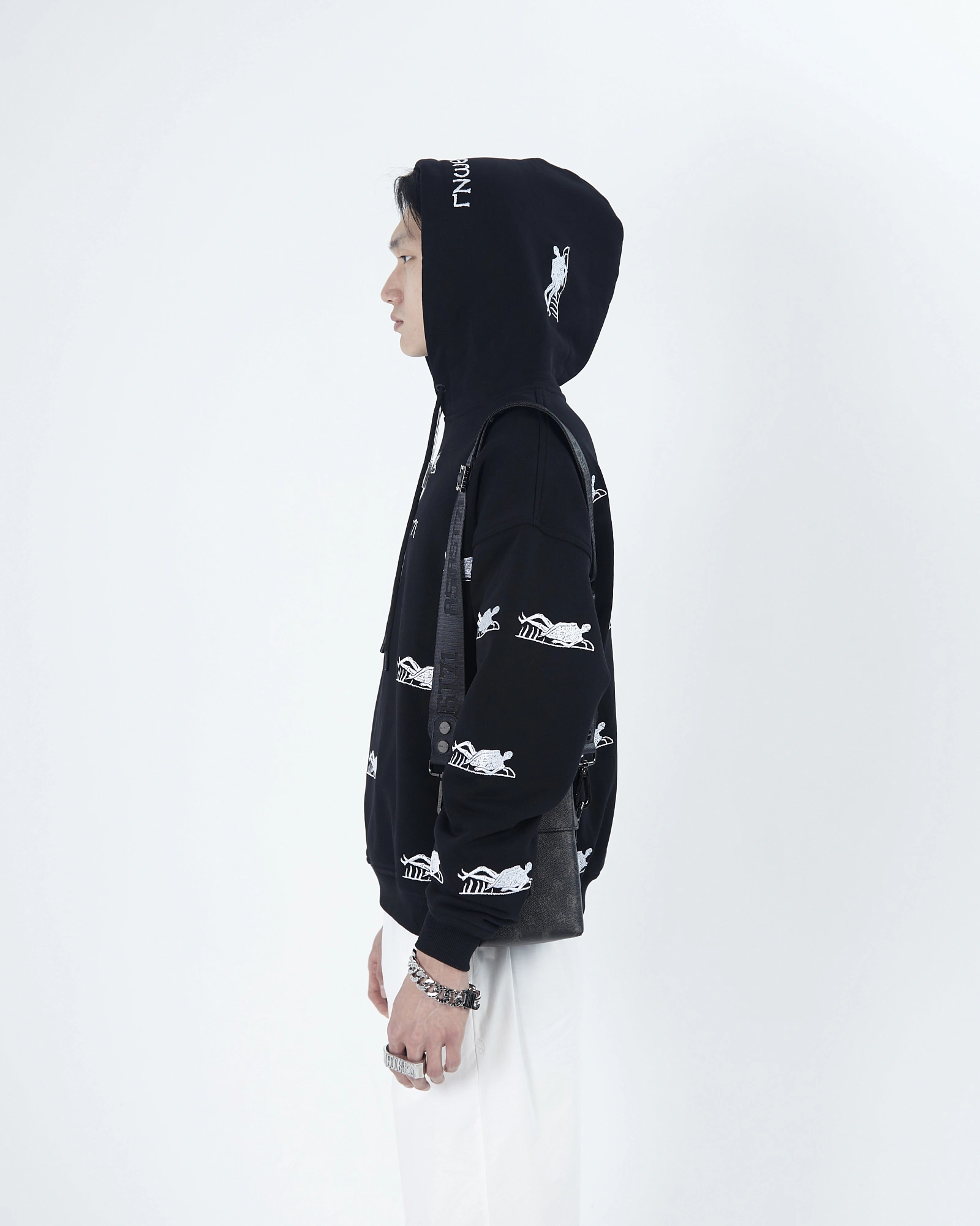 NOSCE TE IPSUM BLACK HOODIE